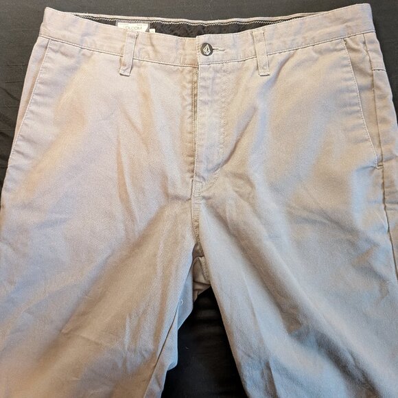 Volcom Men's Vmonty 22" Chino Shorts - Grey - 32 - Picture 1 of 5